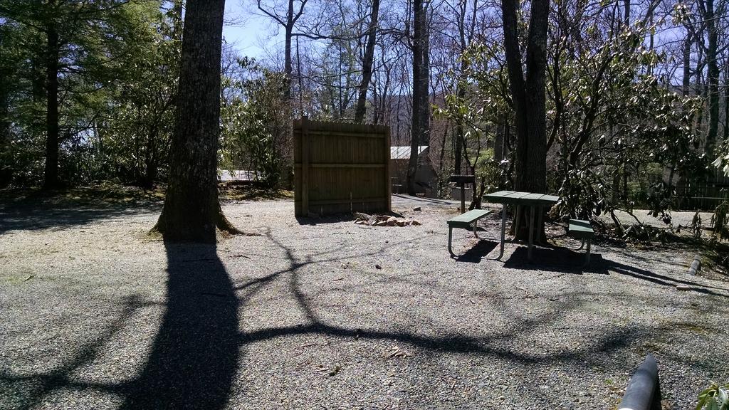 Linville Falls Campground, Rv Park, And Cabins Екстер'єр фото