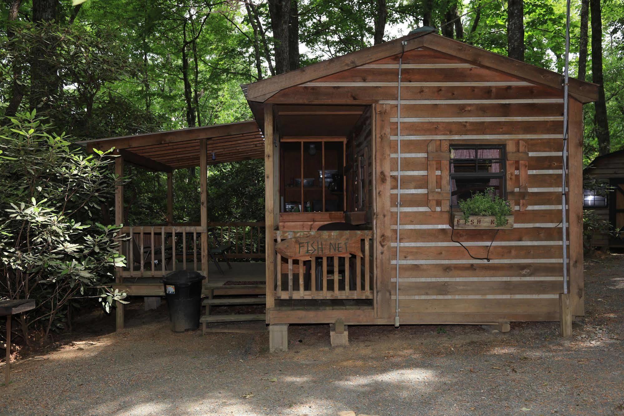 Linville Falls Campground, Rv Park, And Cabins Екстер'єр фото