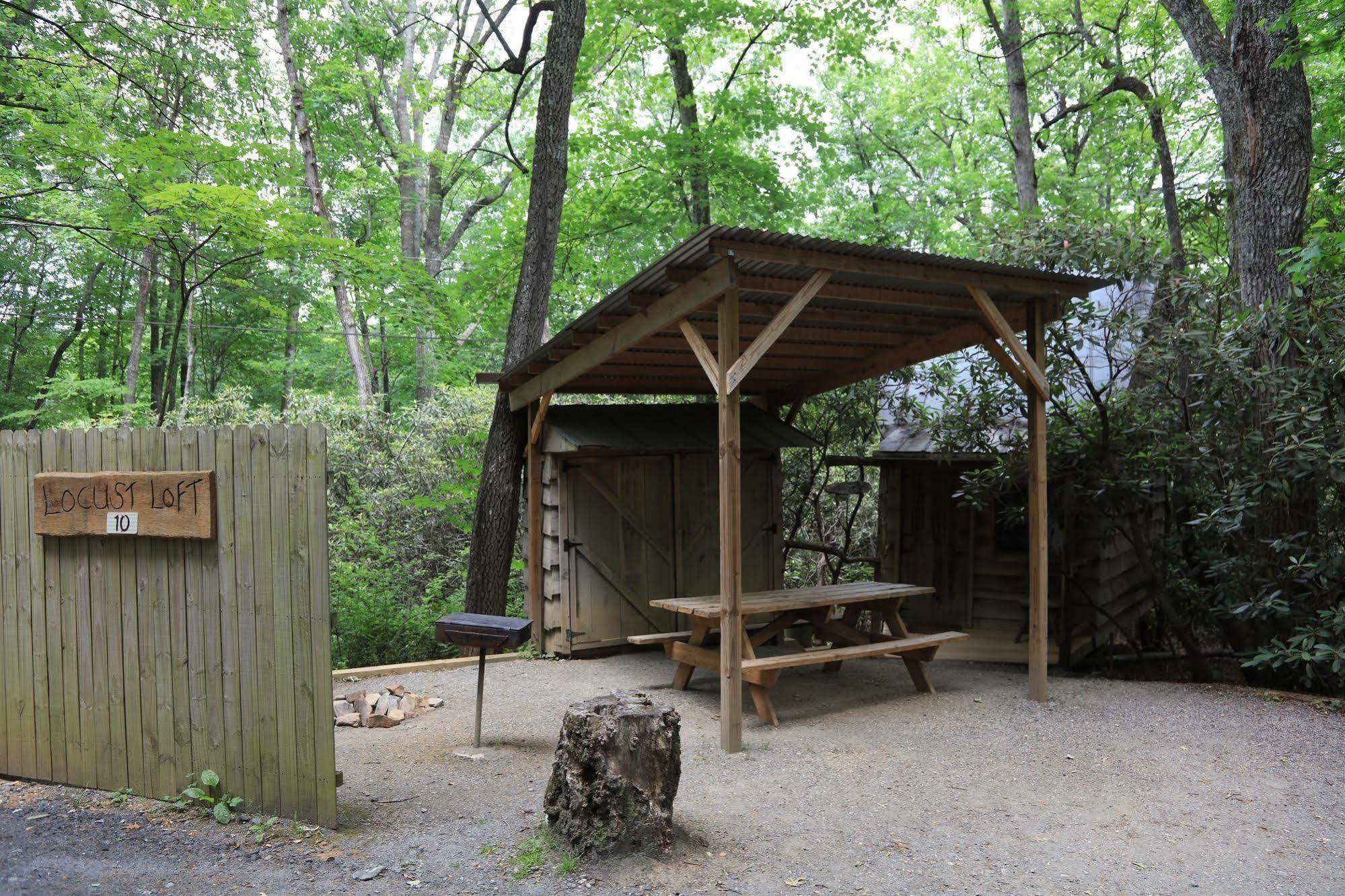 Linville Falls Campground, Rv Park, And Cabins Екстер'єр фото