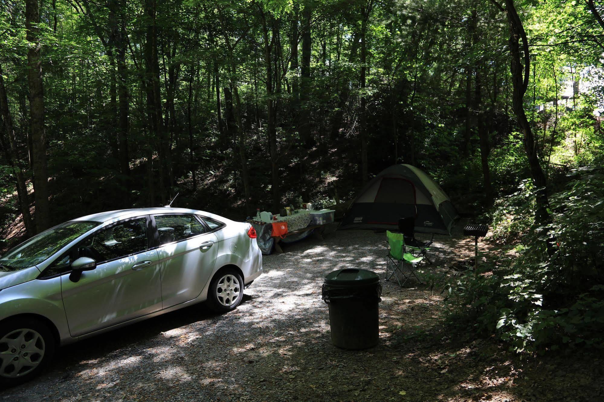 Linville Falls Campground, Rv Park, And Cabins Екстер'єр фото