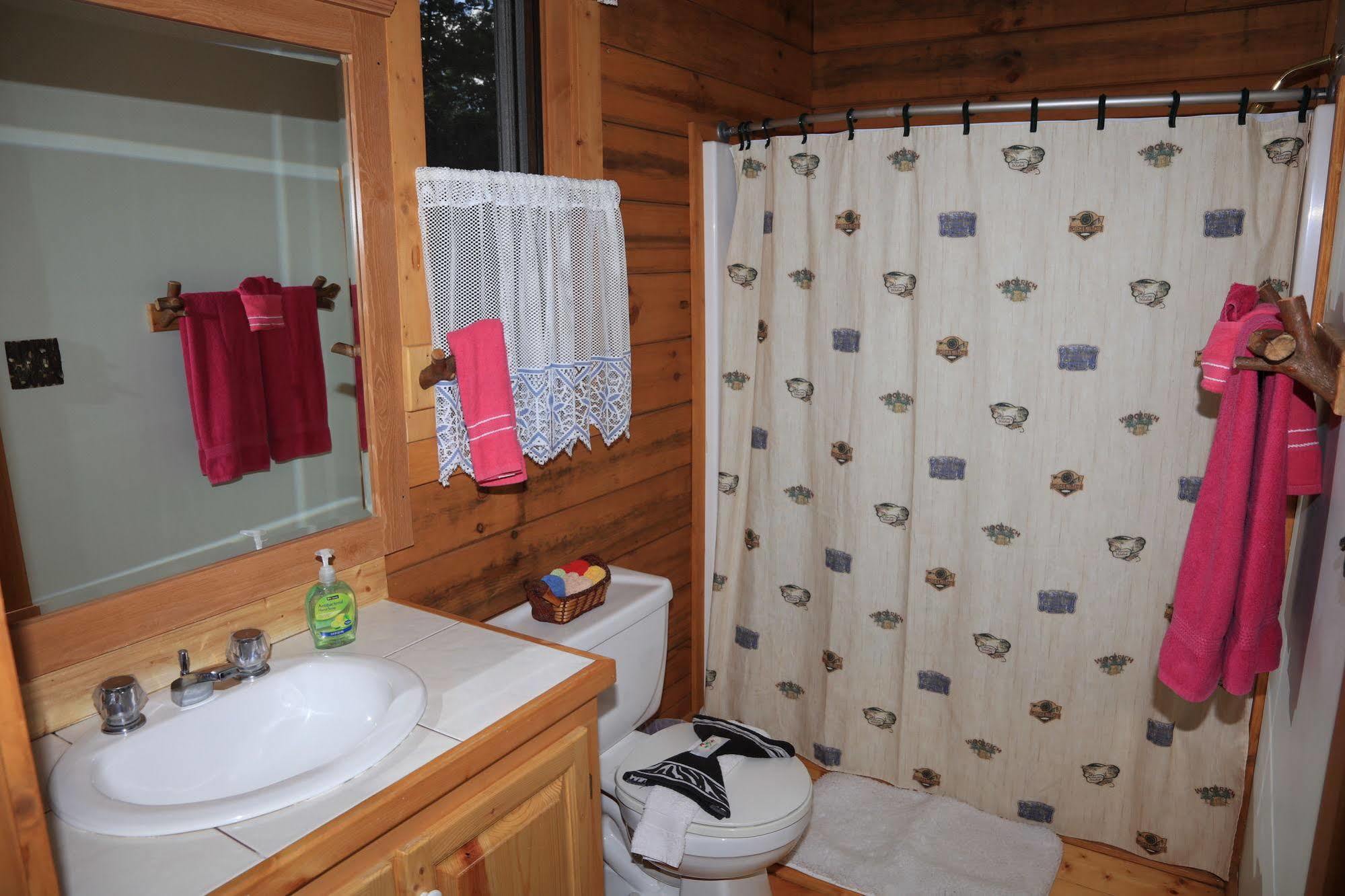 Linville Falls Campground, Rv Park, And Cabins Екстер'єр фото