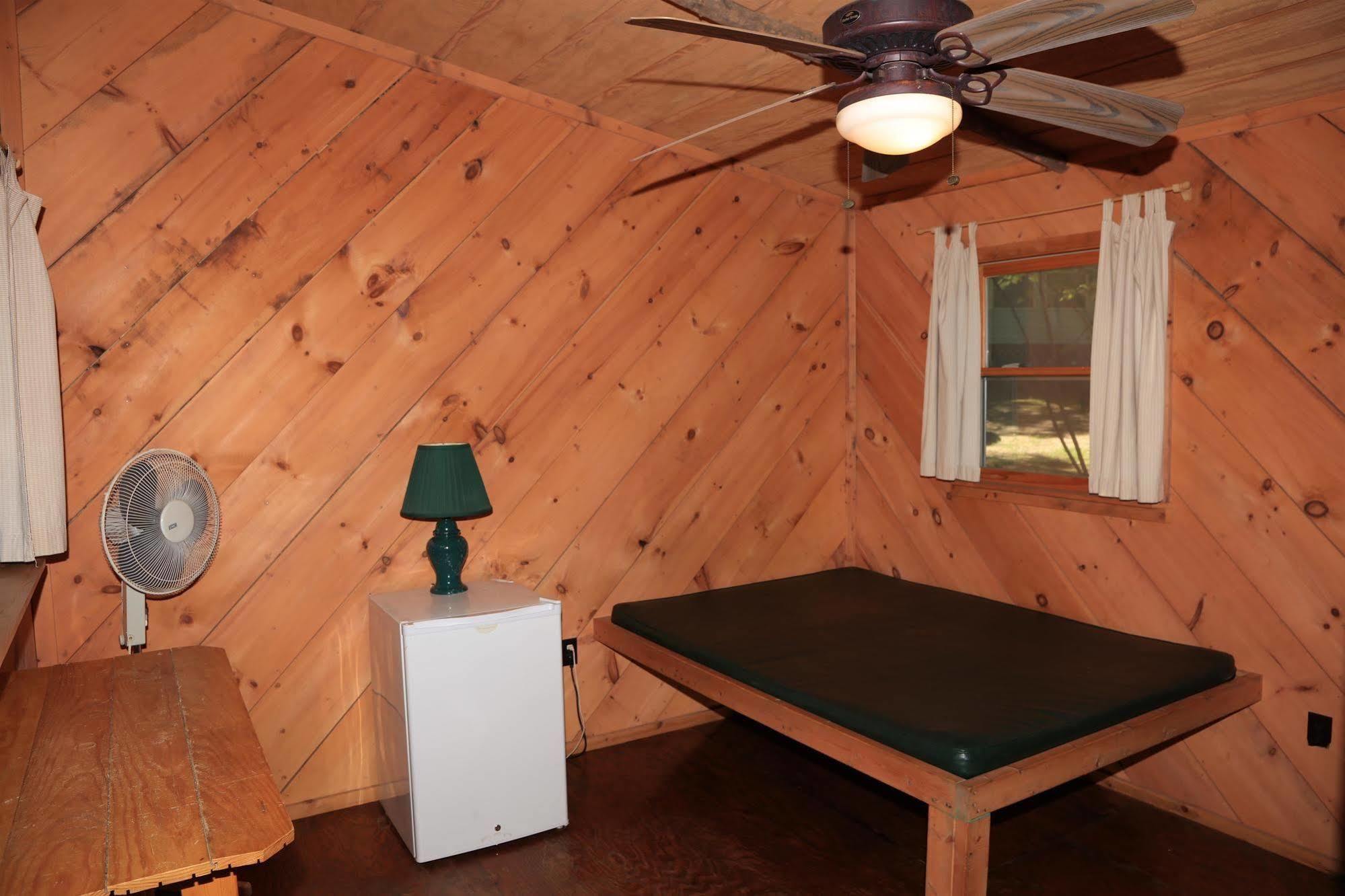 Linville Falls Campground, Rv Park, And Cabins Екстер'єр фото
